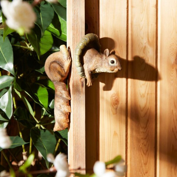 Clever Squirrel Tree Decoration - Image 3